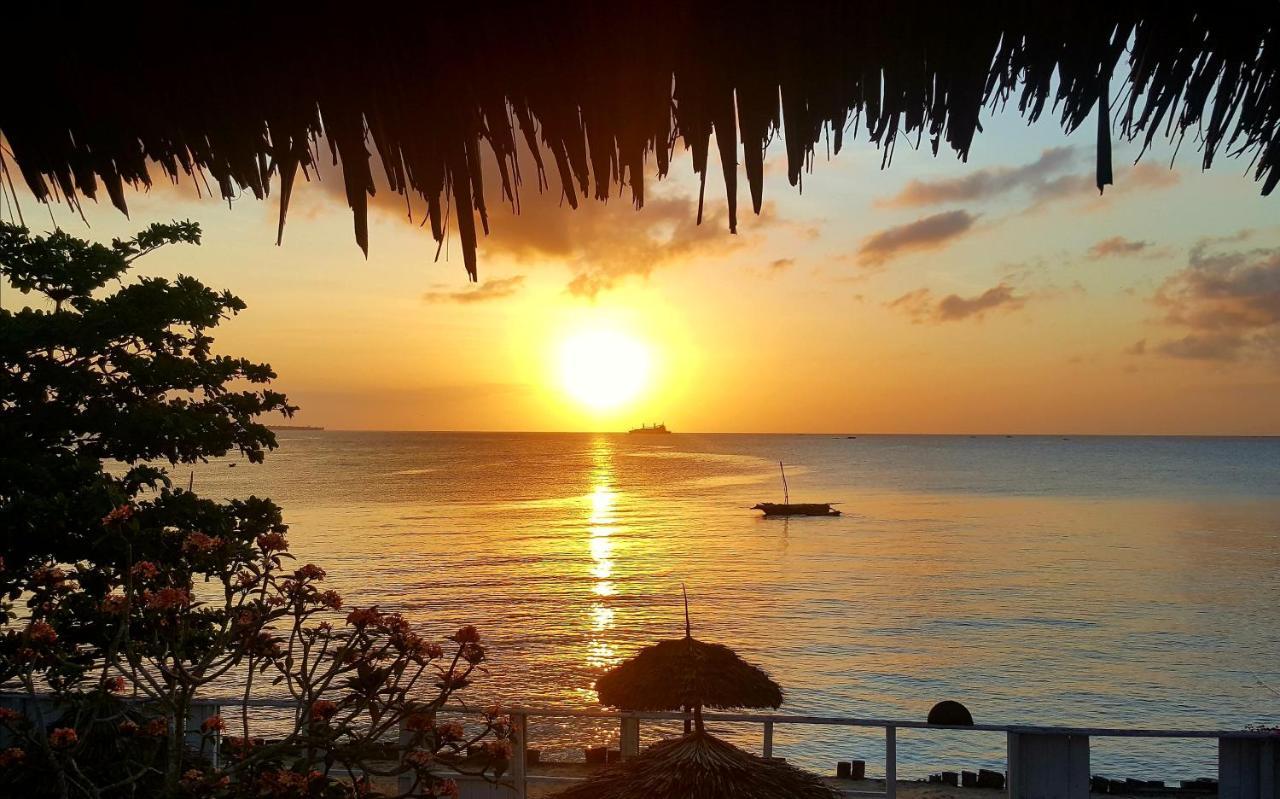 Imani Beach Villa Resort Bububu 外观 照片